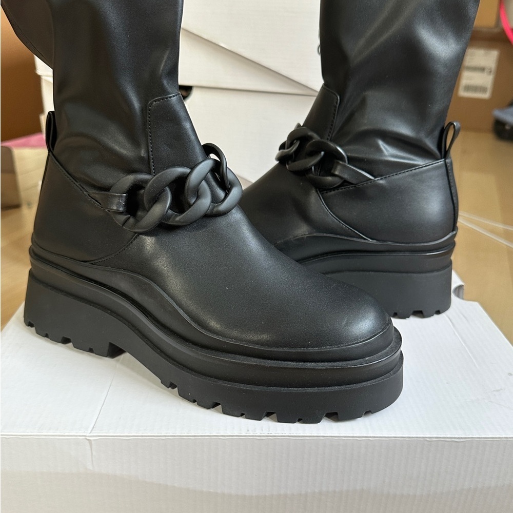 ALDO Grandiose Boots – Sleek Black Platform with Chain Detail - Picture 3 of 9